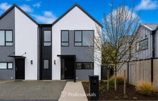 10 Raeble Walkington Lane, Wallaceville