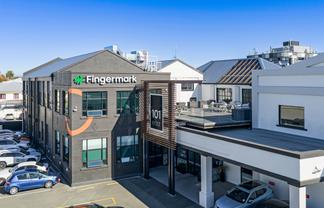 Impressive CBD Office