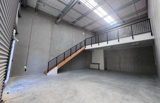 Brand new Airport industrial unit