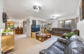 10 Lake Panorama Drive, Henderson
