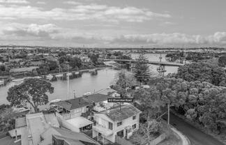 Flat 4/2 Riverview Road, Panmure