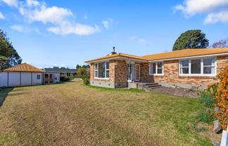 316 Ngatai Road, Bellevue