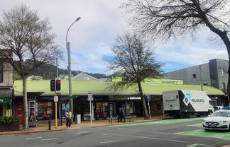 Small and versatile retail space
