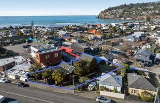 Character, Courtyard & Car Parks in Sumner Village