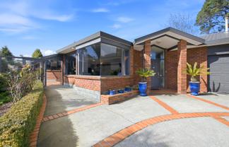 71 Brooklands Road, Brooklands
