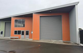 Modern Onekawa Warehouse