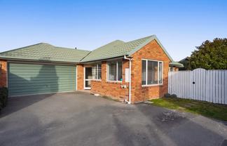 2/294 Travis Road, New Brighton