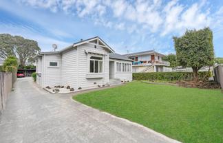 802 New North Road, Mount Albert