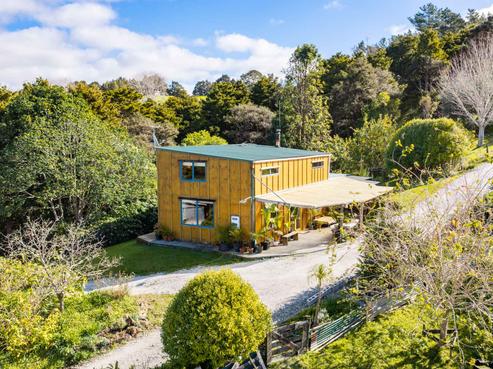 318 Franklin Road, Paparoa
