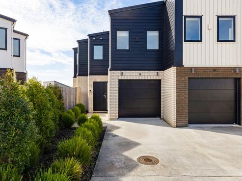 1/9 Mila Paige Close, Glenview