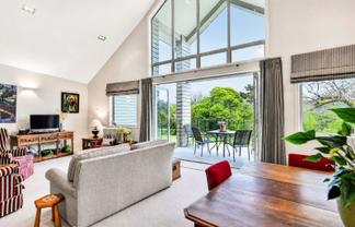 24D Jellicoe Drive, Hamilton East