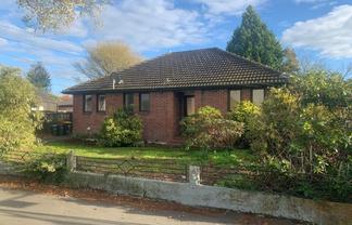 176 Aorangi Road, Bryndwr