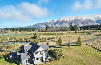 21 Coleridge Road, Windwhistle