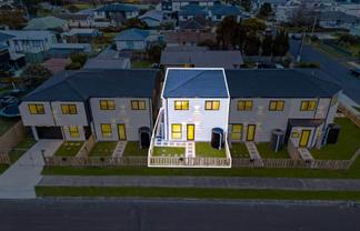 8C Von Sturmer Street, Mangere East