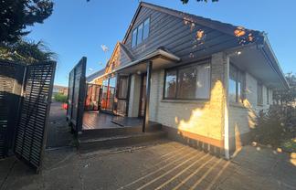 2/56 Cherry Road, Bucklands Beach