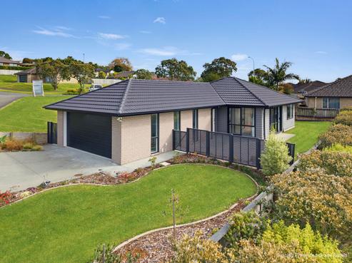 32 Astrid Lane, Wellsford