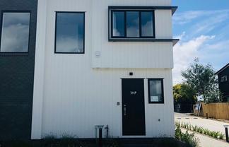 1 Hari Place, Favona