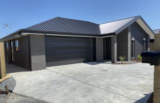 7 Henshaw Street, Woodend