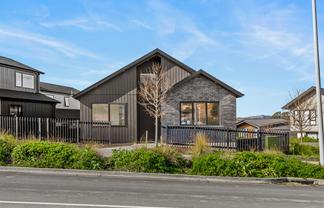 39 Kikorangi Drive, Orewa