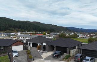 21 Te Ara O Toroa, Wainuiomata