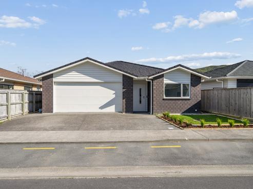 7 Martha Turnell Crescent, Manor Park