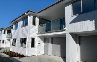 2/58 Wellington Street, Hamilton East