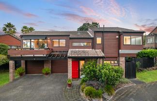 2/11 Faulkner Road, Northcote Point