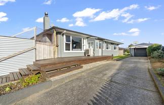 37 Kinmont Crescent, Newfield