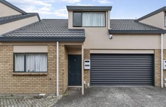 20/1 Melview Place, New Lynn