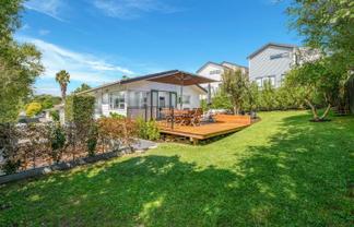 2/45 Reynella Drive, Massey