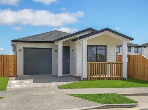 24 Hari Road, Karaka
