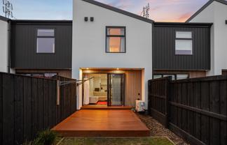 5/427 Worcester Street, Linwood