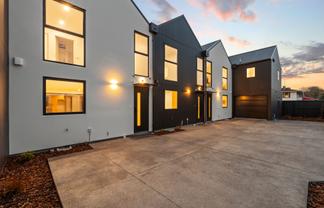 2, 3 & 4/41 Saxon Street, Linwood