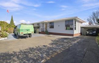 49 Landon Avenue, Mangere East
