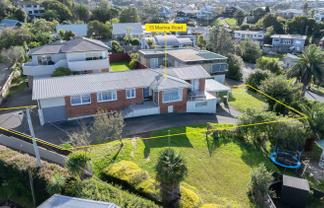 13 Marina Road, Torbay