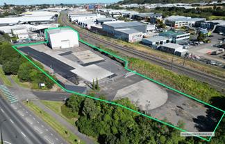 Secure 7,425sqm Yard with High Stud Warehouse