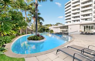 402/86 The Strand, Parnell