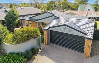 2/9 Alma Road, Milford