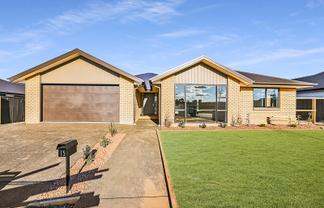 15 Vitalia Crescent, Lincoln