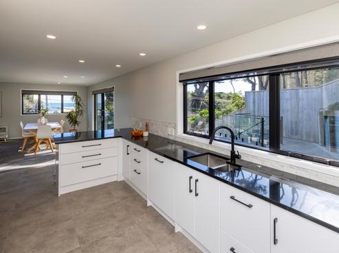 79 The Esplanade, Raumati South