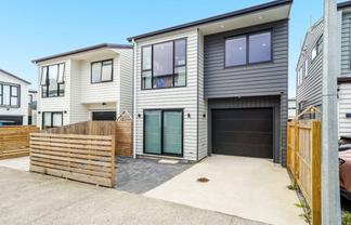 15 Te Kaapia Road, Papakura