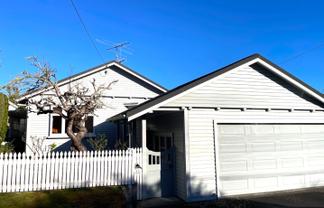1 Newcombe Crescent, Karori
