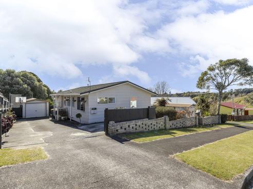 35 Riversdale Drive, Merrilands