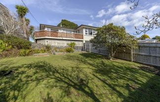 61 Clawton Street, Westown