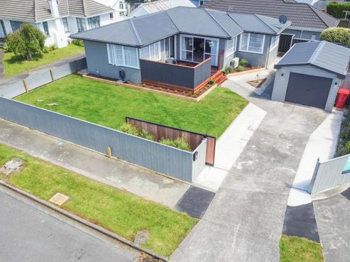2 Chester Crescent, West End