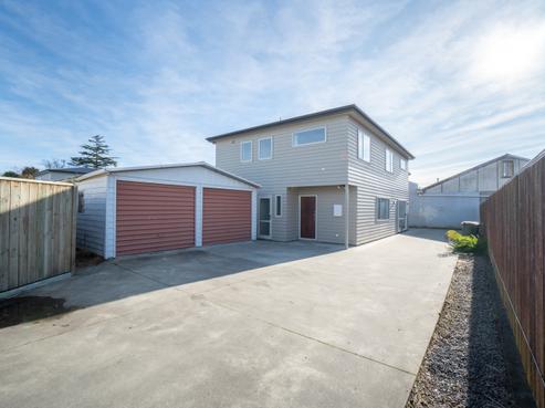 131A Ferguson Street, West End