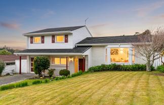 9 Caesars Place, Churton Park