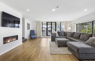 12/28 Hobson Street, Thorndon