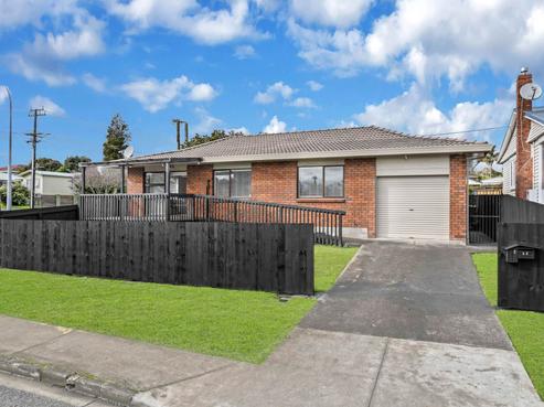 2/60 Flanshaw Road, Te Atatu South