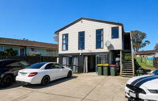63 Wickman Way, Mangere East